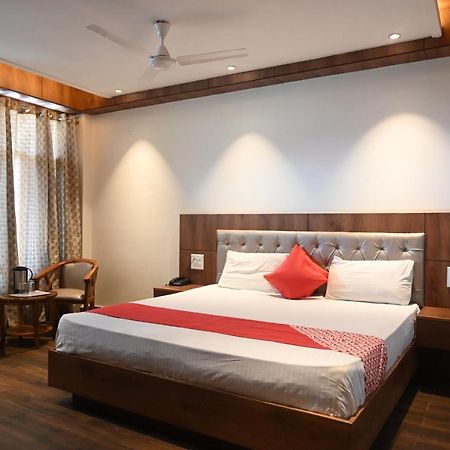 Apple Blossom Hotel Manali  Bagian luar foto