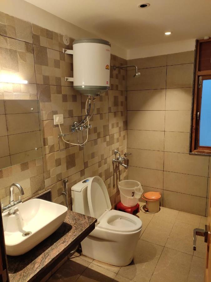 Apple Blossom Hotel Manali  Bagian luar foto