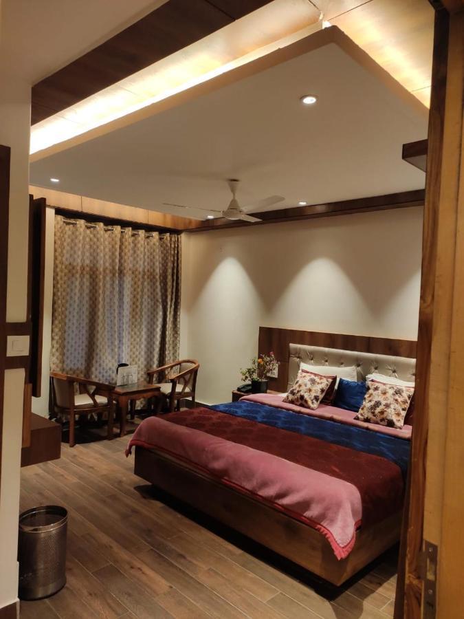 Apple Blossom Hotel Manali  Bagian luar foto