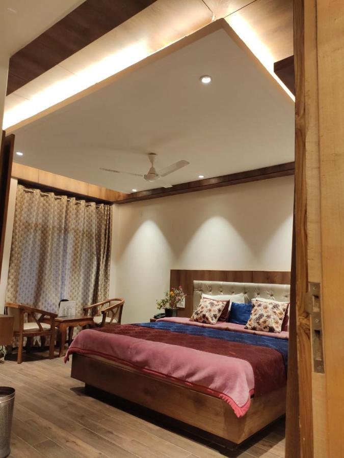 Apple Blossom Hotel Manali  Bagian luar foto