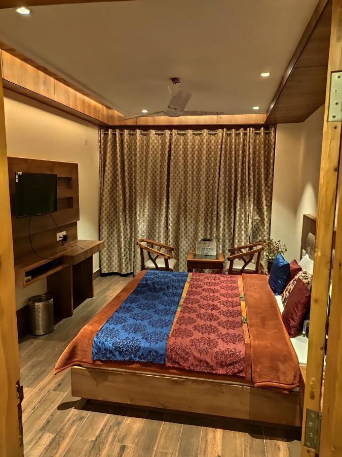 Apple Blossom Hotel Manali  Bagian luar foto